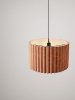 Lampa wisząca kolor karmelowy lniany abażur plisowany okrągły nowoczesna minimalistyczna dekoracyjna Luces Exclusivas